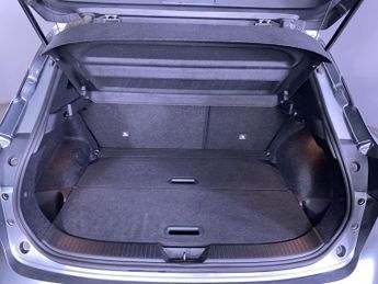 NISSAN QASHQAI 1.3 DIG-T MHEV N-Connecta SUV 5dr Petrol Hybrid XTRON Euro 6 (s/