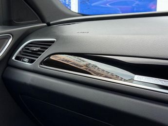 AUDI Q3 2.0 TDI Black Edition SUV 5dr Diesel S Tronic quattro Euro 6 (s/