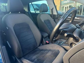 VOLKSWAGEN GOLF 2.0 TDI BlueMotion Tech GT Edition Hatchback 5dr Diesel DSG Euro