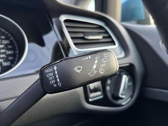 VOLKSWAGEN GOLF 2.0 TDI BlueMotion Tech GT Edition Hatchback 5dr Diesel DSG Euro