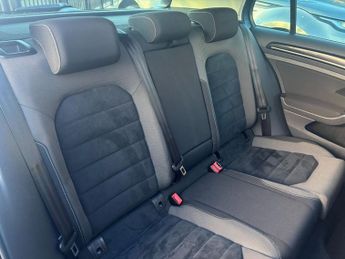 VOLKSWAGEN GOLF 2.0 TDI BlueMotion Tech GT Edition Hatchback 5dr Diesel DSG Euro