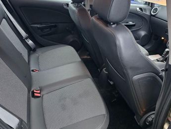 VAUXHALL CORSA 1.4i 16v Design Hatchback 5dr Petrol Automatic (a/c) (158 g/km, 