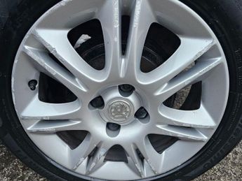 VAUXHALL CORSA 1.4i 16v Design Hatchback 5dr Petrol Automatic (a/c) (158 g/km, 