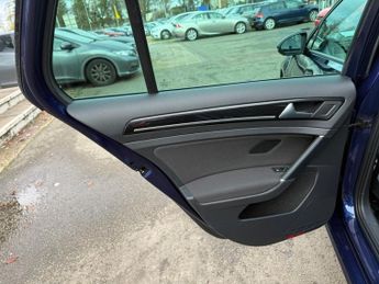 VOLKSWAGEN GOLF 2.0 TDI GT Edition Hatchback 5dr Diesel DSG Euro 6 (s/s) (150 ps