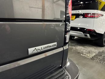 LAND ROVER DISCOVERY 4 3.0 SD V6 Landmark SUV 5dr Diesel Auto 4WD Euro 6 (s/s) (256 bhp
