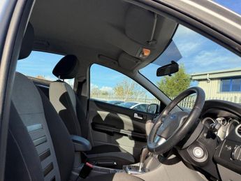 FORD FOCUS 1.6 Zetec Hatchback 5dr Petrol Automatic (184 g/km, 99 bhp)