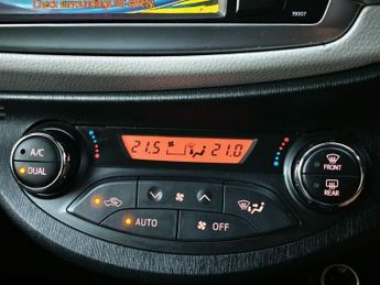 TOYOTA YARIS 1.3 VVT-I T SPIRIT 5d 98 BHP