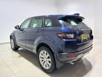 LAND ROVER RANGE ROVER EVOQUE 2.0 TD4 SE Tech SUV 5dr Diesel Auto 4WD Euro 6 (s/s) (180 ps)
