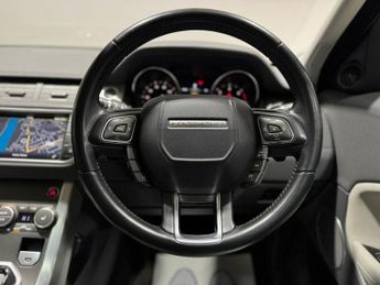 LAND ROVER RANGE ROVER EVOQUE 2.0 TD4 SE Tech SUV 5dr Diesel Auto 4WD Euro 6 (s/s) (180 ps)