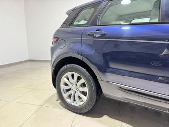 LAND ROVER RANGE ROVER EVOQUE 2.0 TD4 SE Tech SUV 5dr Diesel Auto 4WD Euro 6 (s/s) (180 ps)