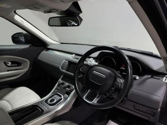 LAND ROVER RANGE ROVER EVOQUE 2.0 TD4 SE Tech SUV 5dr Diesel Auto 4WD Euro 6 (s/s) (180 ps)