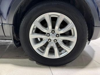 LAND ROVER RANGE ROVER EVOQUE 2.0 TD4 SE Tech SUV 5dr Diesel Auto 4WD Euro 6 (s/s) (180 ps)