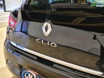 RENAULT CLIO 1.5 dCi Dynamique S MediaNav Hatchback 5dr Diesel EDC Euro 5 (90