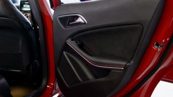 MERCEDES-BENZ GLA 2.1 GLA220d AMG Line (Premium Plus) SUV 5dr Diesel 7G-DCT 4MATIC