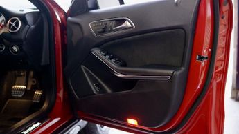 MERCEDES-BENZ GLA 2.1 GLA220d AMG Line (Premium Plus) SUV 5dr Diesel 7G-DCT 4MATIC