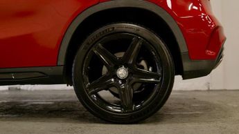 MERCEDES-BENZ GLA 2.1 GLA220d AMG Line (Premium Plus) SUV 5dr Diesel 7G-DCT 4MATIC