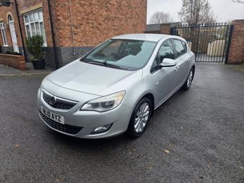 VAUXHALL ASTRA 1.7 CDTi Exclusiv Hatchback 5dr Diesel Manual Euro 5 (110 ps)