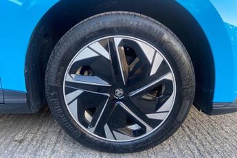 MG MG 4 64kWh SE Long Range Hatchback 5dr Electric Auto (203 ps) Rear Pa