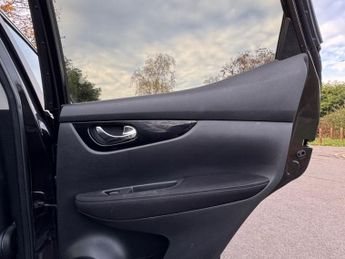 NISSAN QASHQAI 1.2 DIG-T N-Connecta SUV 5dr Petrol XTRON 2WD Euro 6 (s/s) (115 