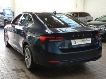 SKODA OCTAVIA 1.4 TSI iV 13kWh SE L Hatchback 5dr Petrol Plug-in Hybrid DSG Eu