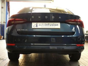 SKODA OCTAVIA 1.4 TSI iV 13kWh SE L Hatchback 5dr Petrol Plug-in Hybrid DSG Eu