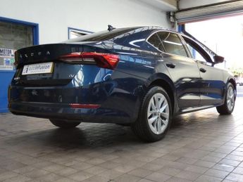 SKODA OCTAVIA 1.4 TSI iV 13kWh SE L Hatchback 5dr Petrol Plug-in Hybrid DSG Eu