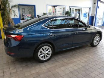 SKODA OCTAVIA 1.4 TSI iV 13kWh SE L Hatchback 5dr Petrol Plug-in Hybrid DSG Eu