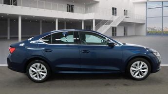 SKODA OCTAVIA 1.4 TSI iV 13kWh SE L Hatchback 5dr Petrol Plug-in Hybrid DSG Eu