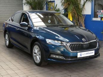 SKODA OCTAVIA 1.4 TSI iV 13kWh SE L Hatchback 5dr Petrol Plug-in Hybrid DSG Eu