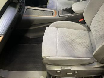 CUPRA BORN e-Boost 77kWh V3 Hatchback 5dr Electric Auto (4 Seat) (230 ps)