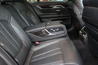 BMW 7 SERIES 3.0 730d M Sport Saloon 4dr Diesel Auto Euro 6 (s/s) (265 ps)