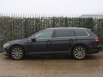 VOLKSWAGEN PASSAT 2.0 TDI BlueMotion Tech SE Business Estate 5dr Diesel DSG Euro 6