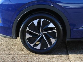 VOLKSWAGEN ID.5 Pro 77kWh Match SUV 5dr Electric Auto (286 ps)