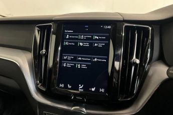 VOLVO XC60 2.0 B5 MHEV Momentum SUV 5dr Petrol Hybrid Auto Euro 6 (s/s) (25