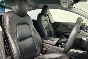 TESLA Model 3 Standard Range Plus Saloon 4dr Electric Auto RWD (241 bhp) Panor