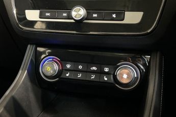 MG MG ZS 44.5kWh Exclusive SUV 5dr Electric Auto (143 ps) Rear View Camer