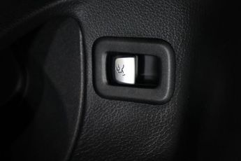 MERCEDES-BENZ C CLASS 1.5 C200 MHEV EQ Boost AMG Line G-Tronic+ Euro 6 (s/s) 4dr