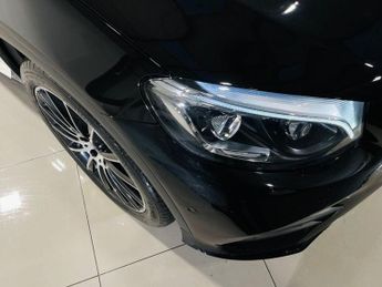 MERCEDES-BENZ GLC 2.1 GLC250d AMG Line (Premium Plus) Coupe 5dr Diesel G-Tronic+ 4