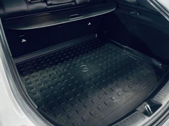 MERCEDES-BENZ CLA 2.1 CLA220d AMG Line Shooting Brake 5dr Diesel 7G-DCT Euro 6 (s/