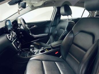 MERCEDES-BENZ A-CLASS 1.5 A180d Sport (Executive) Hatchback 5dr Diesel Manual Euro 6 (