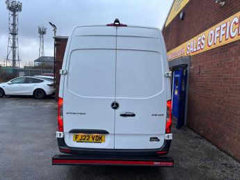 MERCEDES-BENZ SPRINTER 2.0 315 CDI Progressive FRIDGE FREZZER STAND BY AUTO A/C  