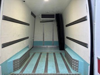 MERCEDES-BENZ SPRINTER 2.0 315 CDI Progressive FRIDGE FREZZER STAND BY AUTO A/C  