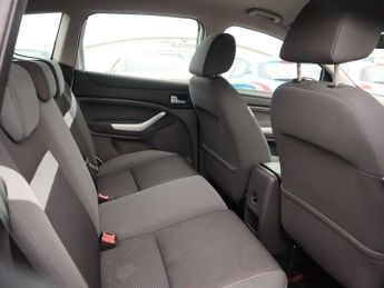 FORD KUGA 2.0 TDCi Zetec SUV 5dr Diesel Manual 2WD Euro 4 (136 ps)