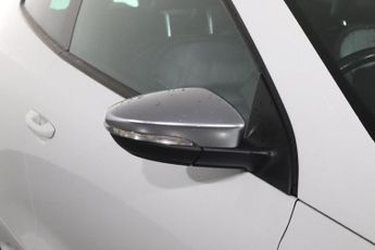 VOLKSWAGEN SCIROCCO 2.0 TSI R Hatchback 3dr Petrol DSG Euro 6 (s/s) (280 ps)