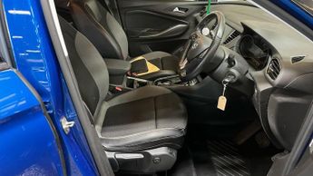 VAUXHALL GRANDLAND X 1.2 Turbo SRi Nav SUV 5dr Petrol Auto Euro 6 (s/s) (130 ps)