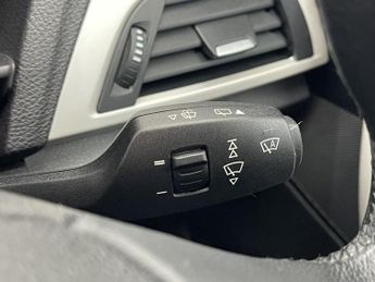 BMW 1 SERIES 1.5 118i SE Hatchback 5dr Petrol Auto Euro 6 (s/s) (136 ps)