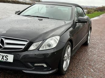 MERCEDES-BENZ E-CLASS 5.5 E500 V8 Sport Cabriolet 2dr Petrol G-Tronic Euro 5 (387 ps)