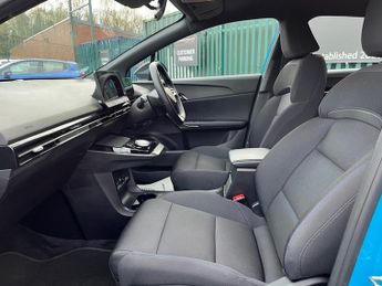 MG Mg4 64kWh SE Long Range Hatchback 5dr Electric Auto (203 ps)