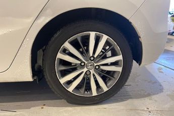 HONDA JAZZ 1.3 i-VTEC EX Navi Hatchback 5dr Petrol CVT Euro 6 (s/s) (102 ps