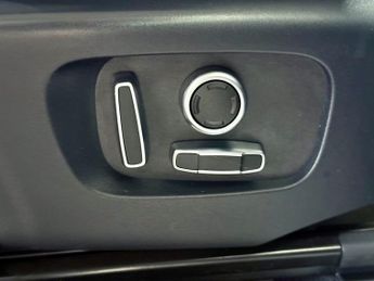 LAND ROVER DISCOVERY SPORT 1.5 P300e 12.2kWh R-Dynamic SE SUV 5dr Petrol Plug-in Hybrid Aut